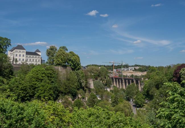 Luxury Penthouse Apartment With 3 Balconies -2 Bedrooms -Petrus View & Parking Luxembourg Exterior photo